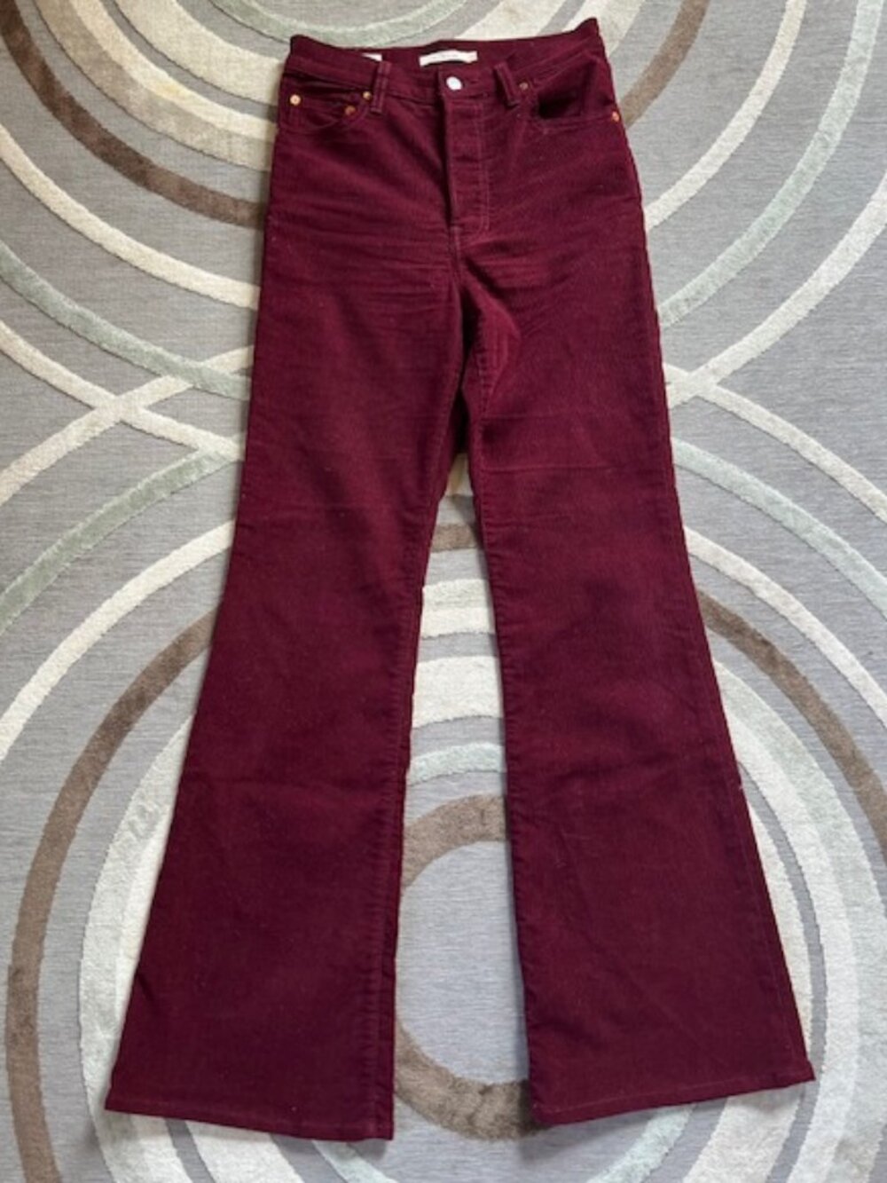 Levi's Corduroy Ribcage Flare Burgundy Five Pocket Pants Woman's W26-L32 - Picture 2 of 13
